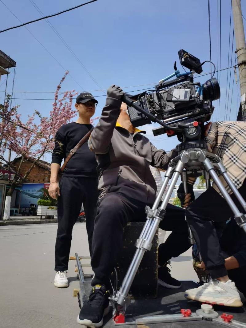 娄烦县广告片拍摄：快消品牌爆款之选，网感内容适配社媒传播！